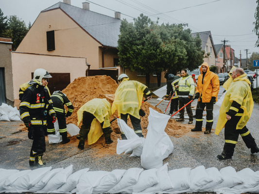Essential Sandbags for Every Need: Flood Control, Construction, and Fitness